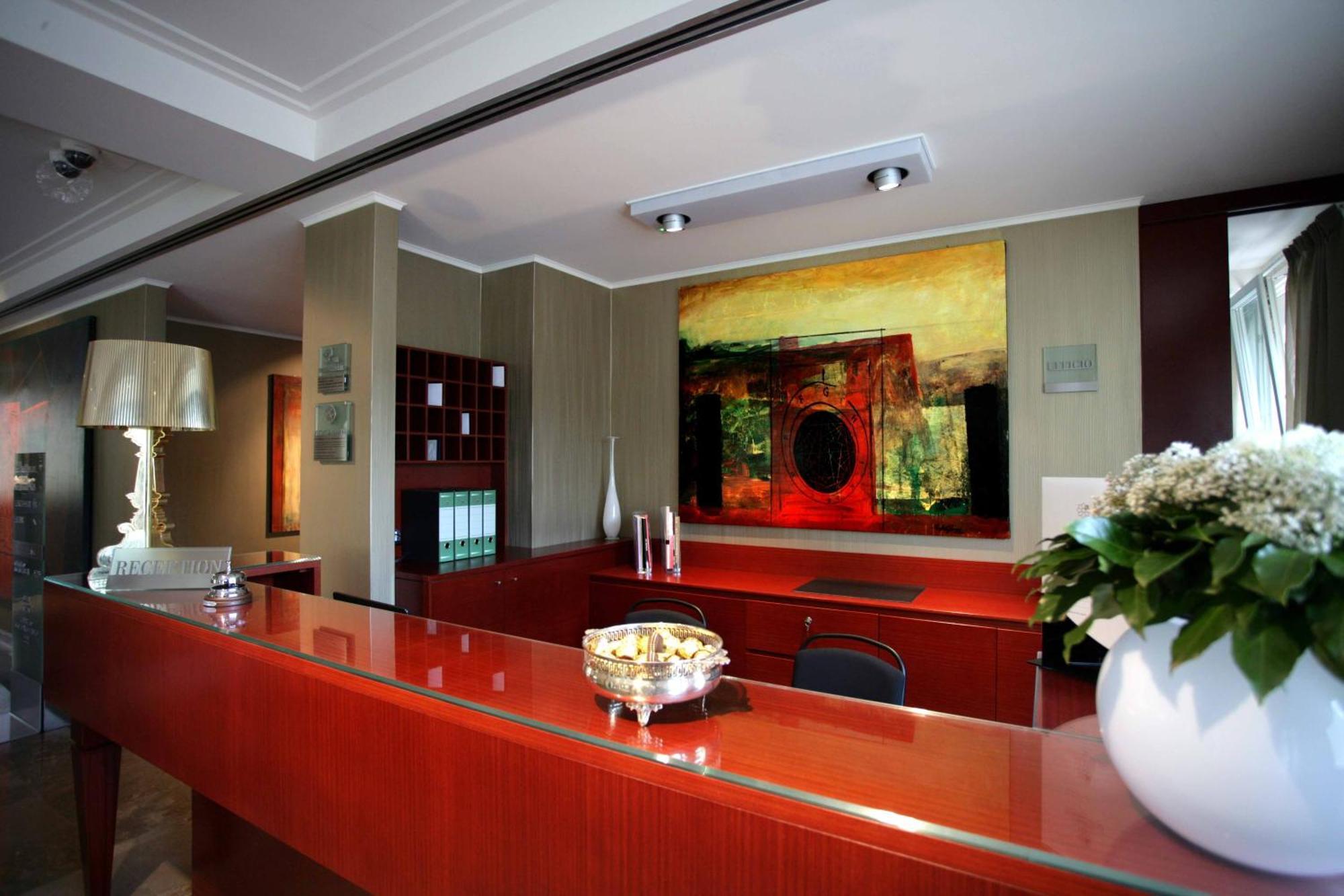 Palazzo Giordano Bruno Hotel Nola Buitenkant foto